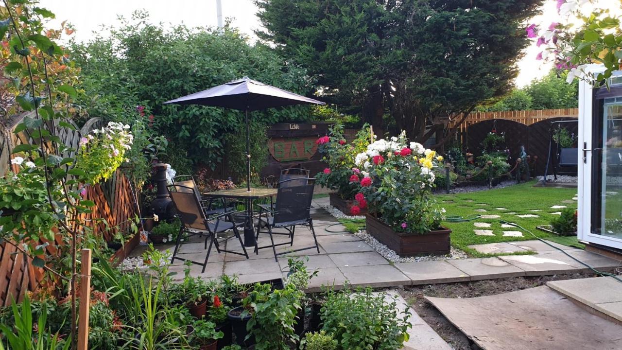 Ceylon Homestay Glasgow Bagian luar foto