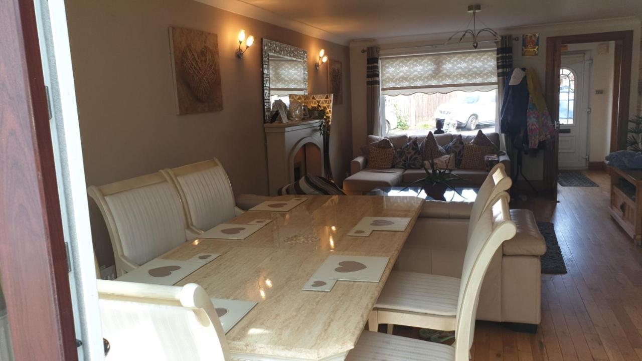 Ceylon Homestay Glasgow Bagian luar foto